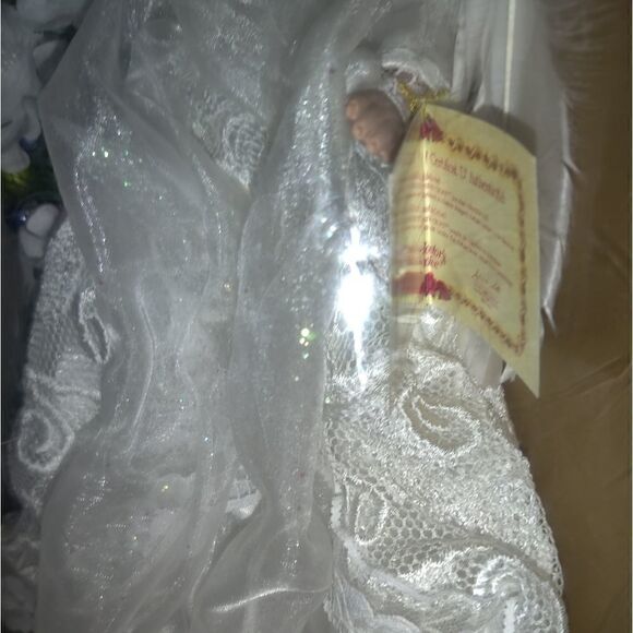 COLLECTOR's CHOICE Fine Bisque Porcelain 14" Winged Fairy Princess Doll. Packagi - Picture 3 of 12